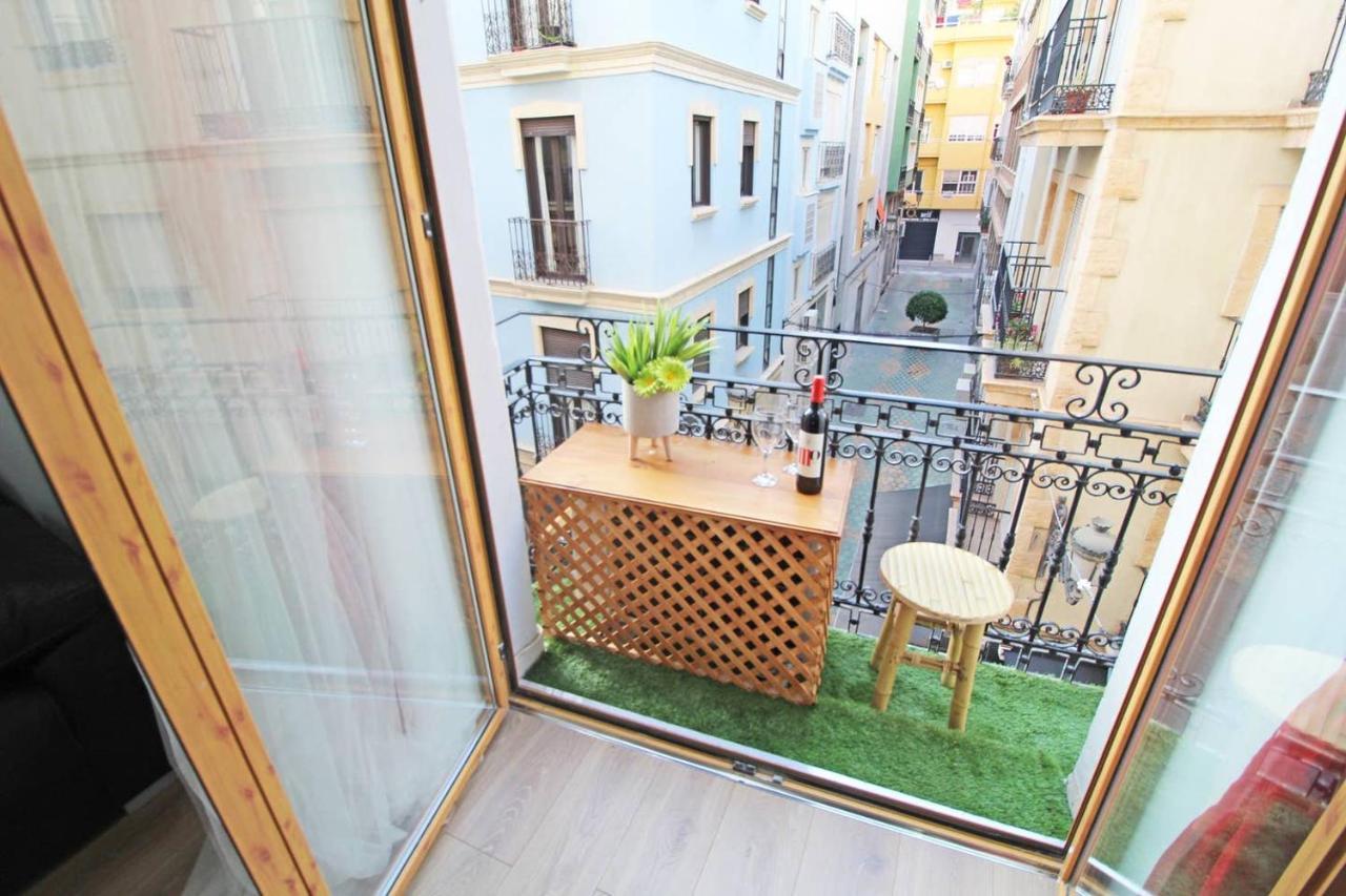 Apartamento Muy Centrico 5 Minutos Playa Alicante Exterior photo